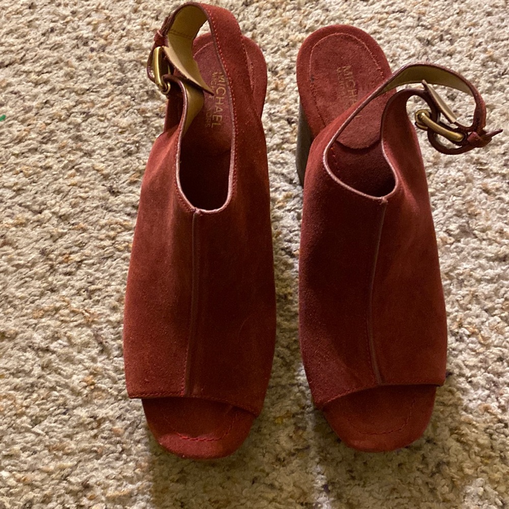 Mk platform  !!!! Beautiful fall vibee